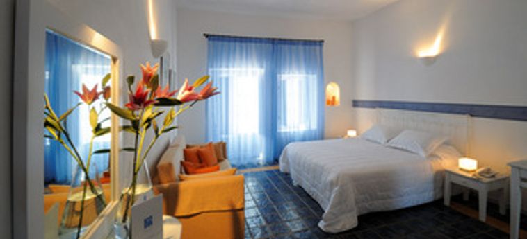 Hotel Lilium Santorini Villas:  SANTORINI