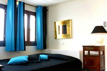 Hotel Cosmopolitan Suites:  SANTORINI
