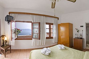 Hotel Kavalari:  SANTORINI