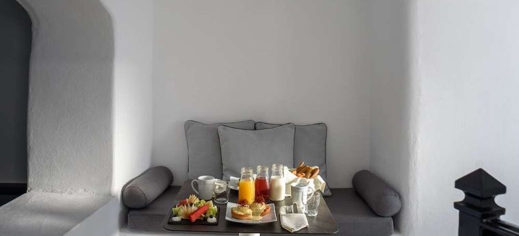 Hotel Nefeles Luxury Suites Santorini : Photo 