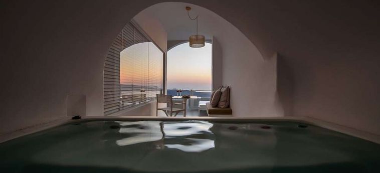 Hotel Nefeles Luxury Suites Santorini : Photo 