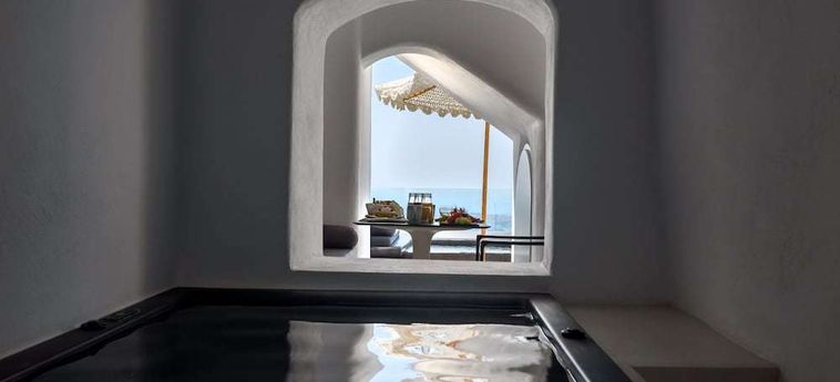 Hotel Nefeles Luxury Suites Santorini : Photo 