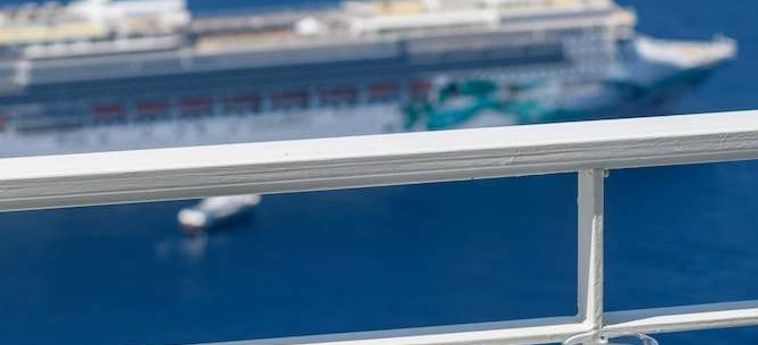 Hotel Nefeles Luxury Suites Santorini : Photo 