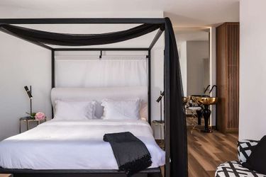 Hotel Nefeles Luxury Suites Santorini: Photo 