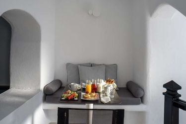 Hotel Nefeles Luxury Suites Santorini: Photo 