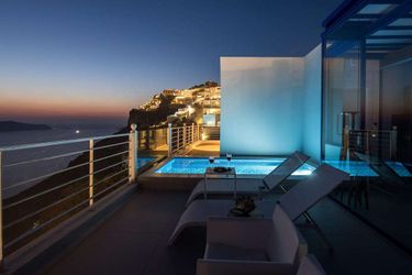Hotel Nefeles Luxury Suites Santorini: Photo 
