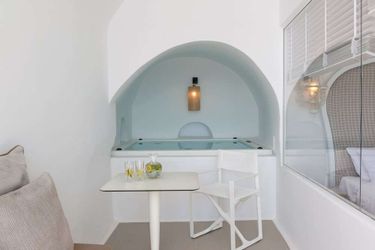 Hotel Nefeles Luxury Suites Santorini: Photo 