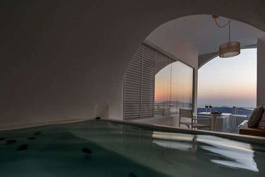 Hotel Nefeles Luxury Suites Santorini: Photo 