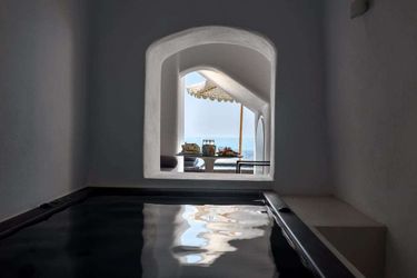 Hotel Nefeles Luxury Suites Santorini: Photo 