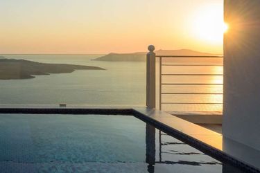 Hotel Nefeles Luxury Suites Santorini: Photo 