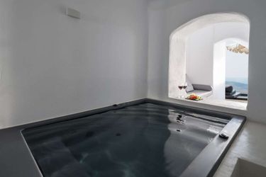 Hotel Nefeles Luxury Suites Santorini: Photo 