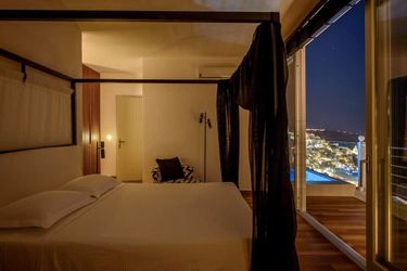 Hotel Nefeles Luxury Suites Santorini: Photo 