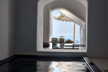 Hotel Nefeles Luxury Suites Santorini: Photo 