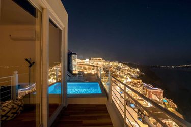 Hotel Nefeles Luxury Suites Santorini: Photo 