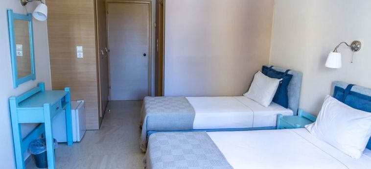 Hotel Zorbas Santorini:  SANTORINI