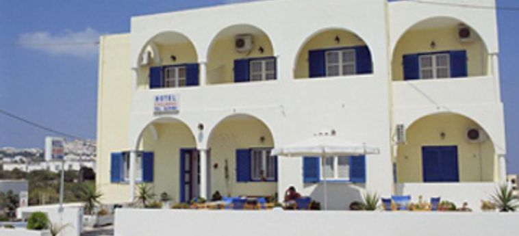 Hotel Cyclades:  SANTORINI