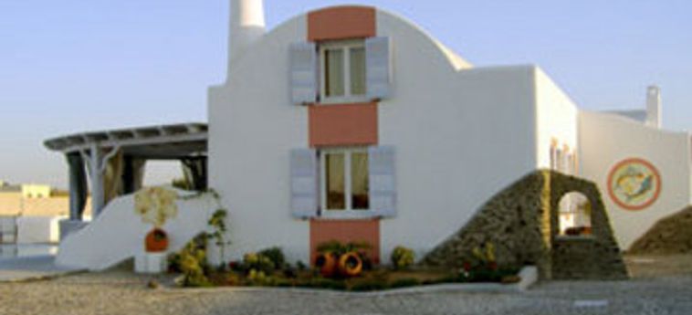 Hotel Villa La Maison:  SANTORINI