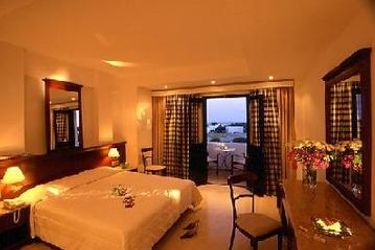 Hotel 9 Muses Santorini Resort:  SANTORINI