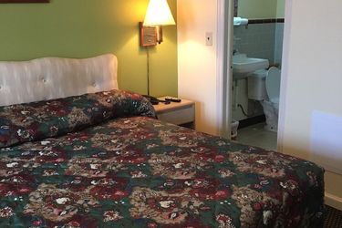Hotel Shaws Komfort Motel:  SAVANNAH (TN)