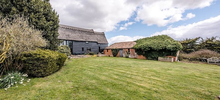 THE STABLES, VALLEY FARM BARNS SNAPE, 3 Sterne