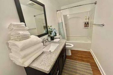 Seattle Luxury 4-Suite Retreat Seattle (Wa): Photo 