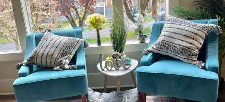 Hotel Seattle Escape Queen Anne W Private Deck Seattle (Wa) : Photo 