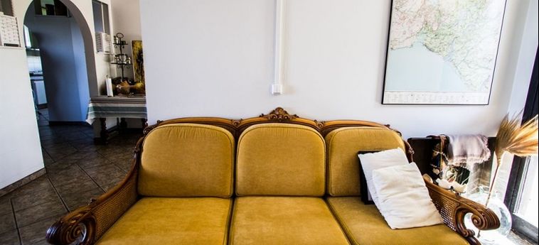 Hotel Bitra Bed & Breakfast:  SELFOSS