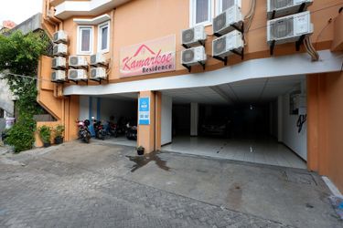 Hotel Reddoorz Near Kota Lama Semarang:  SEMARANG
