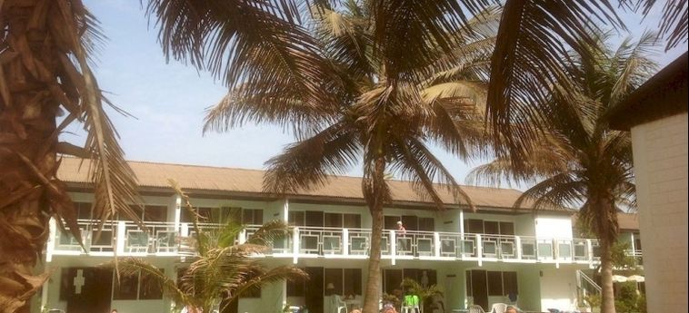 Bungalow Beach Hotel:  SEREKUNDA