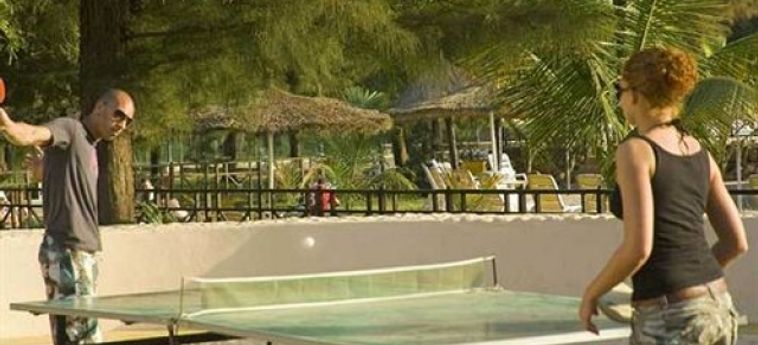 Senegambia Beach Hotel:  SERREKUNDA