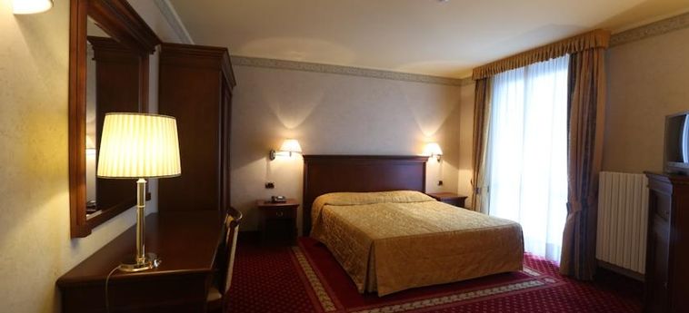 Hotel Belvedere:  SESTRIERE - TORINO