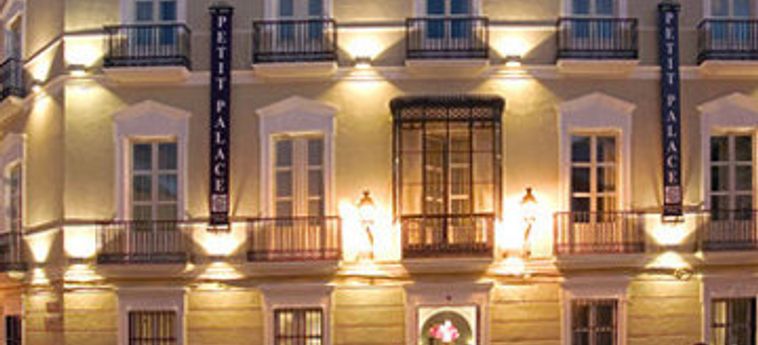 Hotel Petit Palace Santa Cruz:  SEVILLA