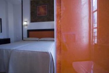 Hotel Dona Lola:  SEVILLE