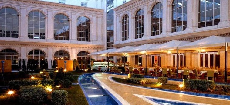 Hotel Silken Al Andalus Palace:  SEVILLE