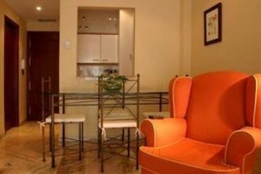 Hotel Apartamentos Bib Rambla:  SEVILLE