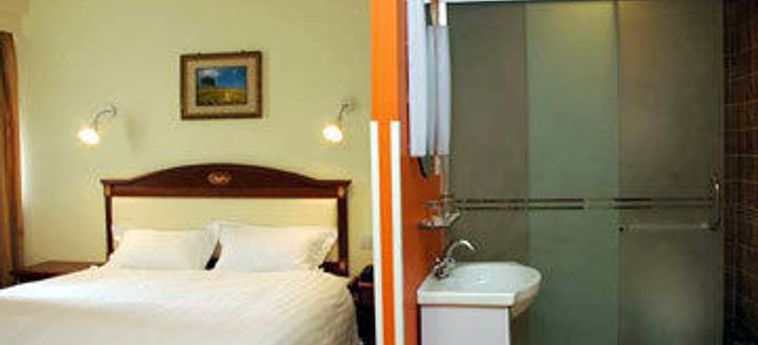Hotel Harmony Inn:  SHANGHAI