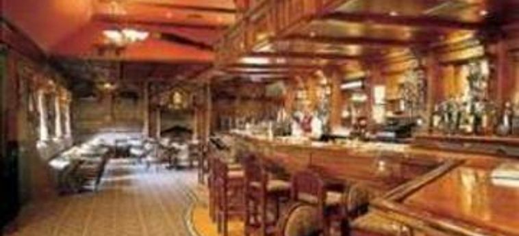 Hotel Oak Wood Arms:  SHANNON