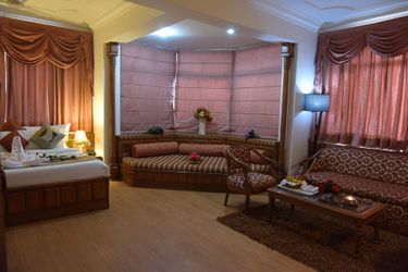 Hotel Baljees Regency:  SHIMLA
