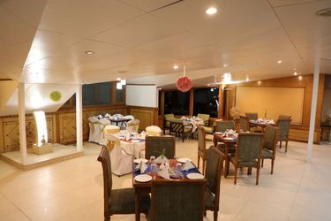 Hotel Baljees Regency:  SHIMLA