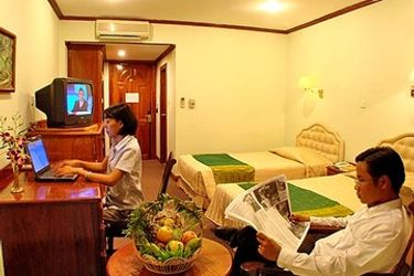 Angkor Hotel:  SIEM REAP