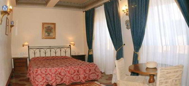 Hotel Residenza D' Epoca Palazzo Fani Mignanelli:  SIENNE