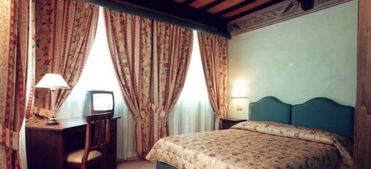 Hotel Villa Piccola Siena :  SIENNE