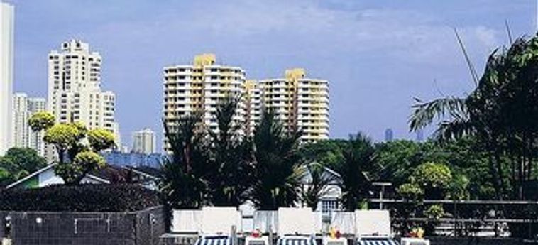 Hotel Paramount:  SINGAPORE