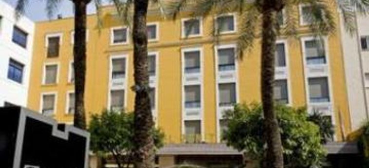 Hotel Zenit Sevilla:  SIVIGLIA