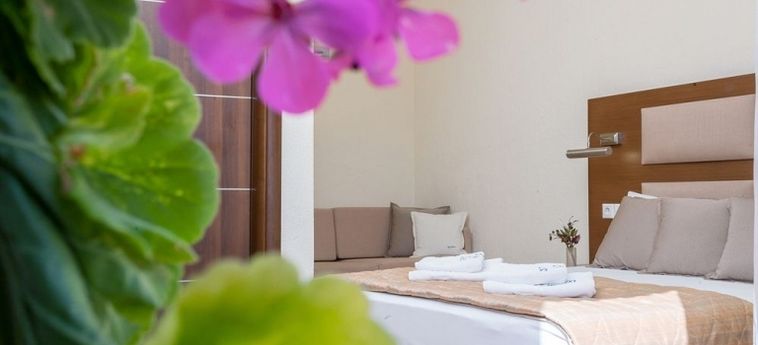 Hotel Blue Green Bay:  SKOPELOS