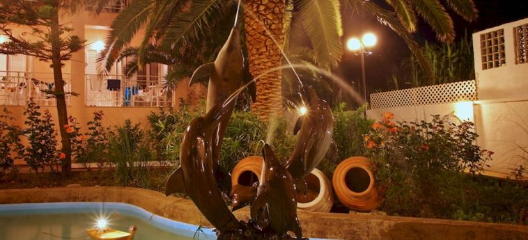 Dolphin Hotel:  SKOPELOS