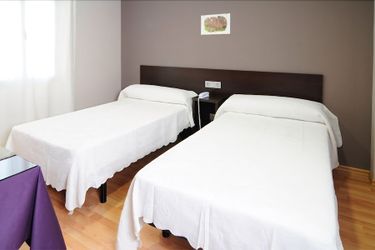 Hotel Hostal La Venta De Valcorba:  SORIA