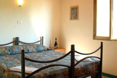 Hotel Villaggio Nettuno:  SORRENTO COAST