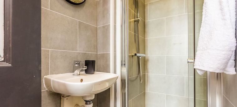 Hotel Comfy-Stays - Lower Ocean Road:  South Shields