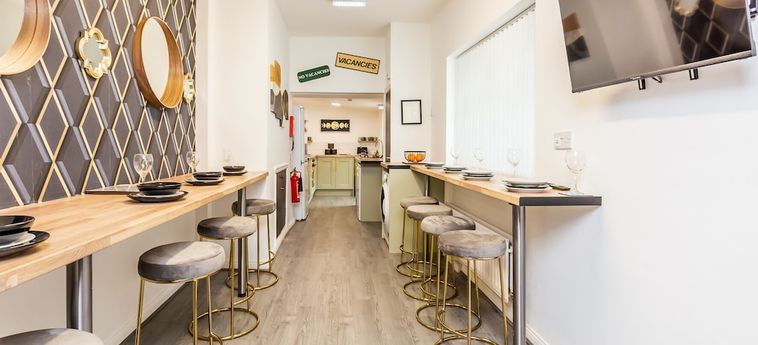 Hotel Comfy-Stays - Lower Ocean Road South Shields: Photo 